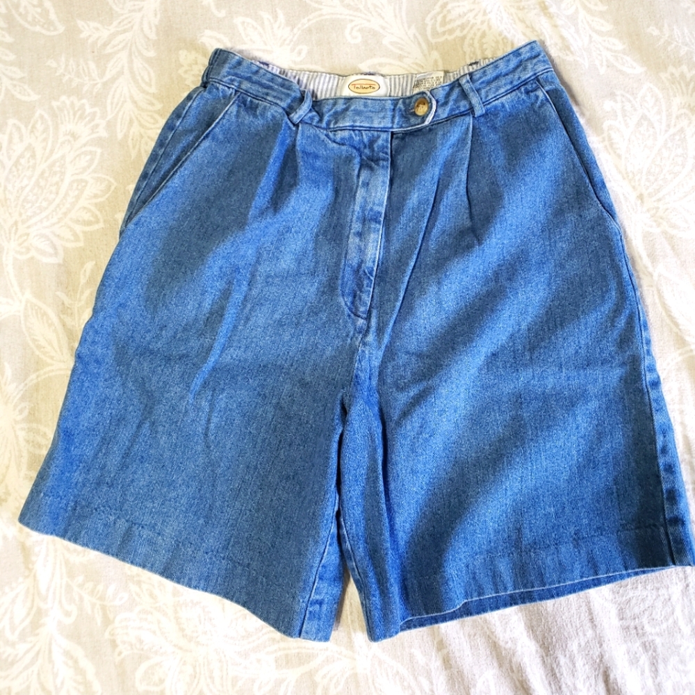 High Waisted Pleated Shorts